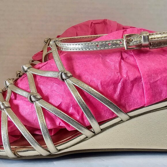 Bandolino Women's Soletme3 Wedge Sandal GOLD SZ 10 - Picture 4 of 8